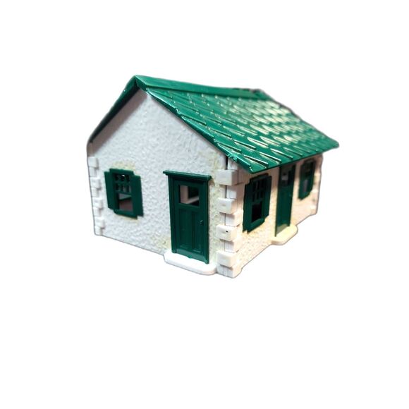 Bachmann Cape Cod House Green/White Snap Fit 1950's (Plasticville) O & S Ga. - Picture 2 of 4